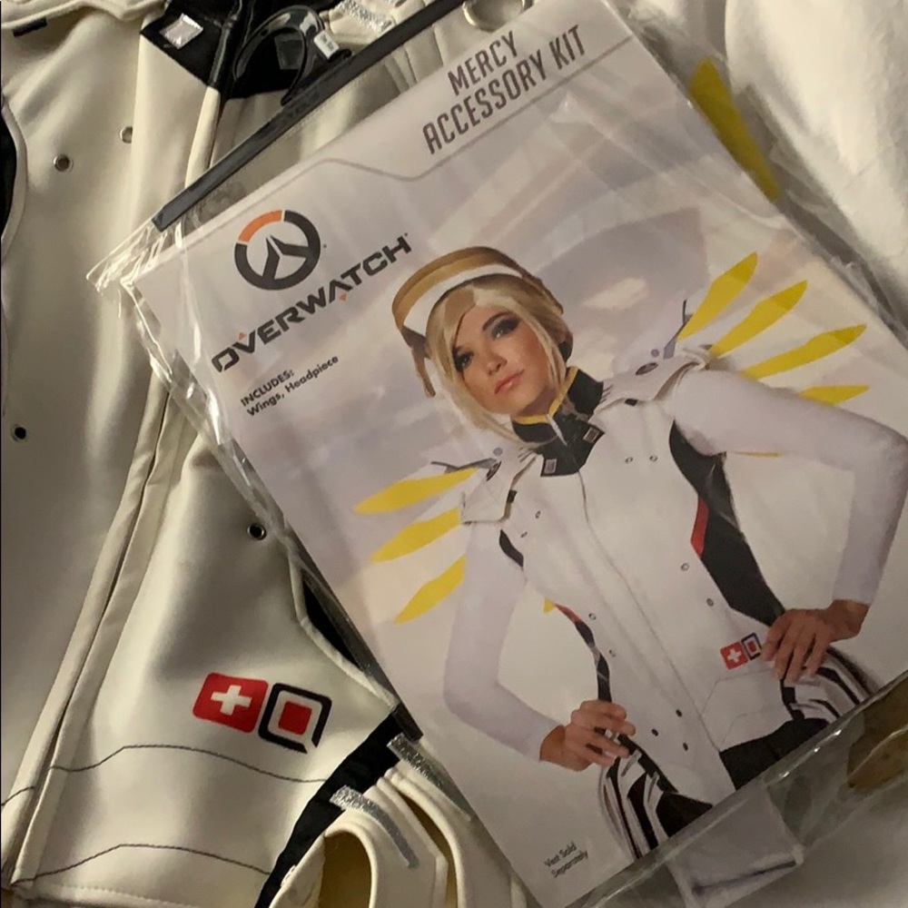 Halloween Costume Overwatch Healer Mercy!